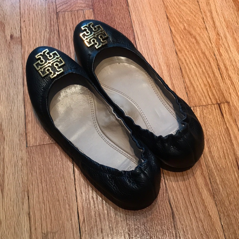 TORY BURCH Black Flats - 7.5